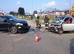 Cocquio Trevisago, le foto dell'incidente stradale (inserita in galleria)