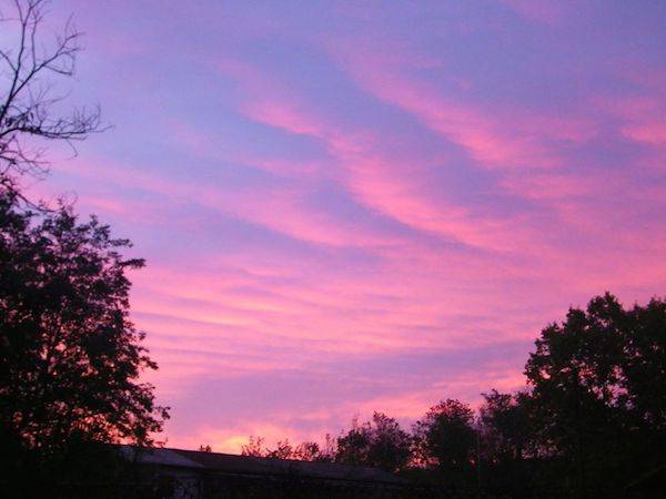 Il cielo all'alba