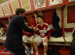 Il derby del Poz, dentro e fuori gli spogliatoi (inserita in galleria)