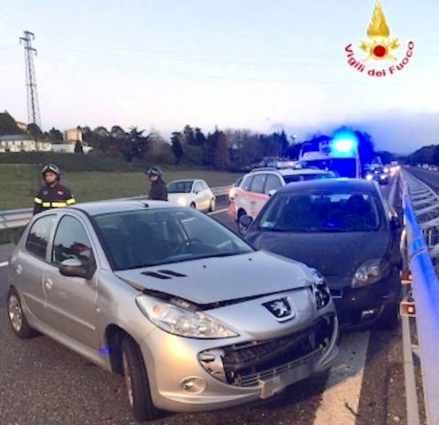 incidente a8 fotogallery (per gallerie fotografiche)