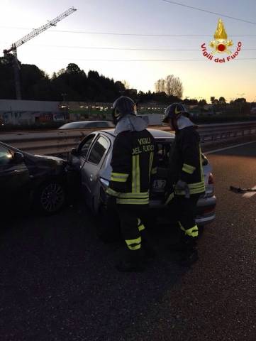 Incidente in A/8, i soccorsi (inserita in galleria)
