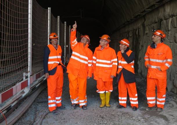 Nel cantiere della ferrovia Alptransit (inserita in galleria)