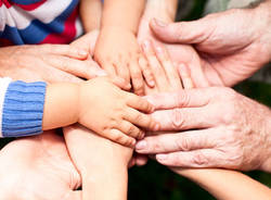 nonni festa mani bambini