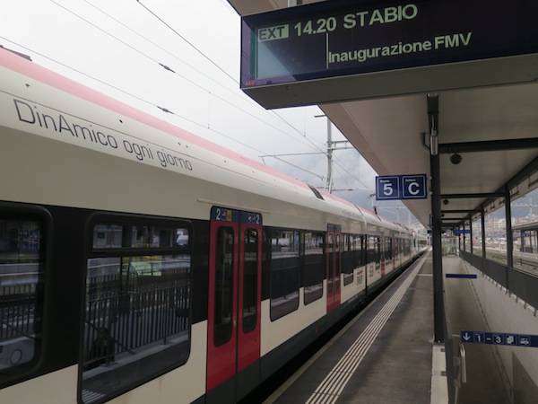 Apre la ferrovia Mendrisio-Stabio (inserita in galleria)