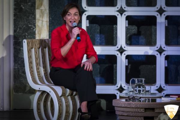 Daria Bignardi apre GlocalNews  (inserita in galleria)