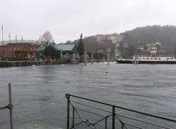 Il lago Maggiore a Laveno Mombello (inserita in galleria)