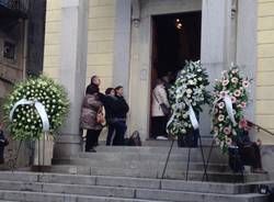 L'ultimo saluto alle vittime della fana (inserita in galleria)