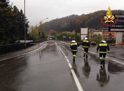 La chiusura del ponte sul Tresa a Luino (inserita in galleria)