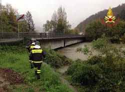 La chiusura del ponte sul Tresa a Luino (inserita in galleria)