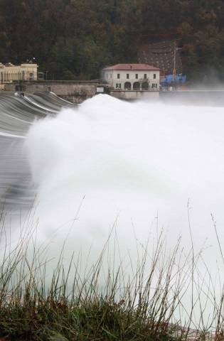 La piena del Ticino al Panperduto (inserita in galleria)