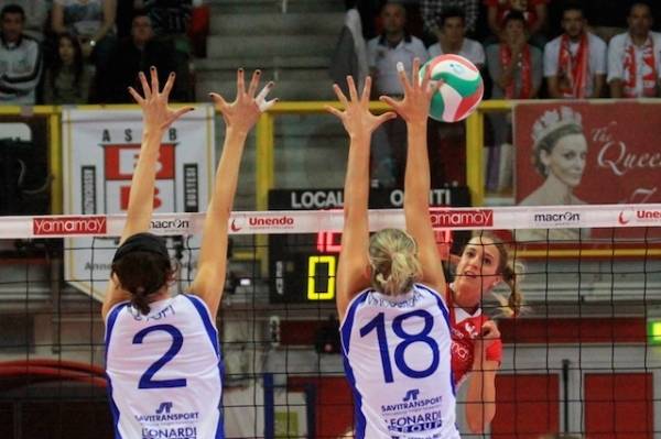 La vittoria della Unendo Yamamay (inserita in galleria)