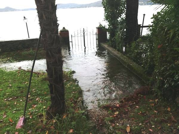 Lago esondato a Leggiuno (inserita in galleria)