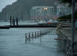 Laveno, ci si prepara al peggio (inserita in galleria)