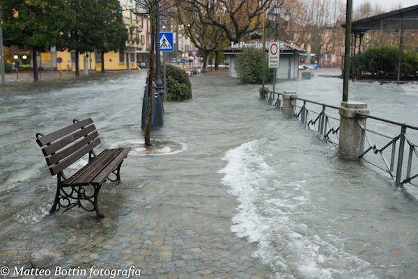 Laveno sott'acqua (inserita in galleria)