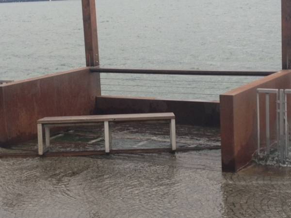 Luino, il giorno dopo (inserita in galleria)