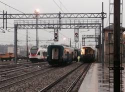 Treno deraglia alla stazione di Busto (inserita in galleria)