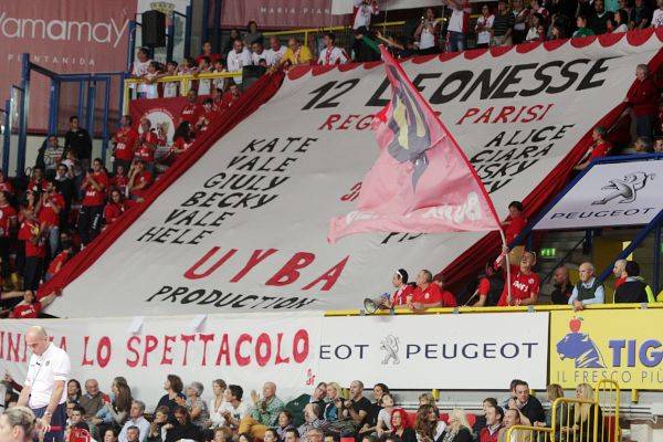 Unendo Yamamay - Novara (inserita in galleria)