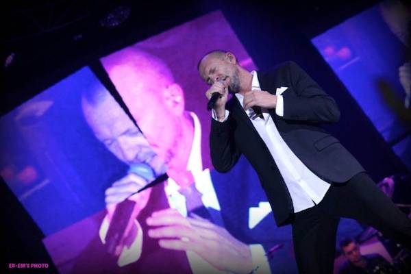 Biagio Antonacci in concerto al PalaWhirlpool - 2 (inserita in galleria)