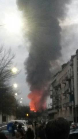 Incendio a Milano Villapizzone (inserita in galleria)