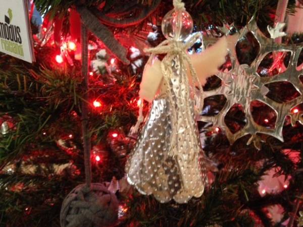 L'albero di Natale del riuso (inserita in galleria)