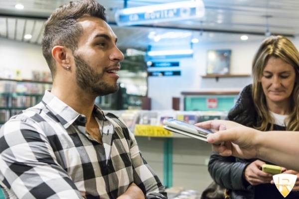 Marco Carta incontra i fan di Varese  (inserita in galleria)