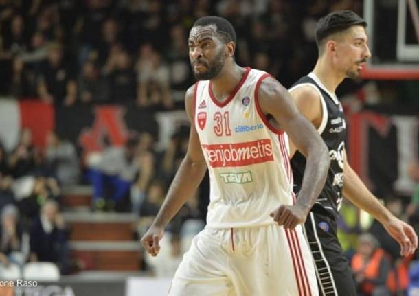 OpenjobMetis Varese - Granarolo Bologna 83-73 (inserita in galleria)