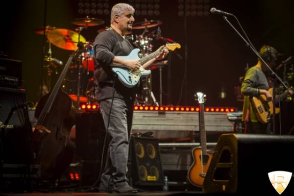 Pino Daniele in concerto al Forum di Assago (inserita in galleria)