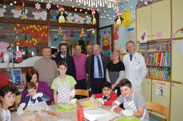 Renato Pozzetto in pediatria (inserita in galleria)