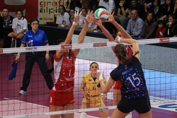 UYBA - Bisonte Firenze (inserita in galleria)