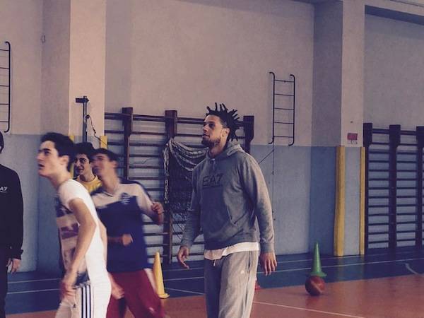 Daniel Hackett all'Isis Ponti (inserita in galleria)