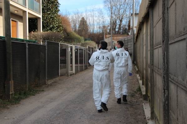 Delitto di Venegono, i Ris al lavoro (inserita in galleria)