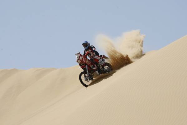 Diocleziano Toia al via della "Dakar" (inserita in galleria)