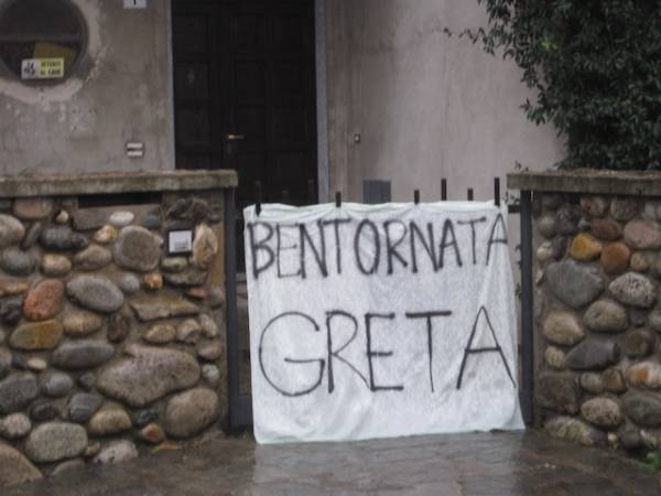 Il ritorno di Greta a Gavirate (inserita in galleria)