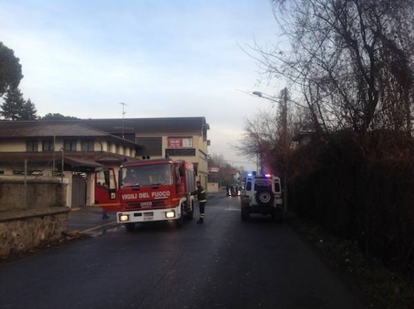 Incendio Auto a Cavaria con Premzzo (inserita in galleria)