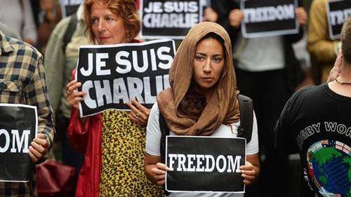 La marcia di Parigi (inserita in galleria)