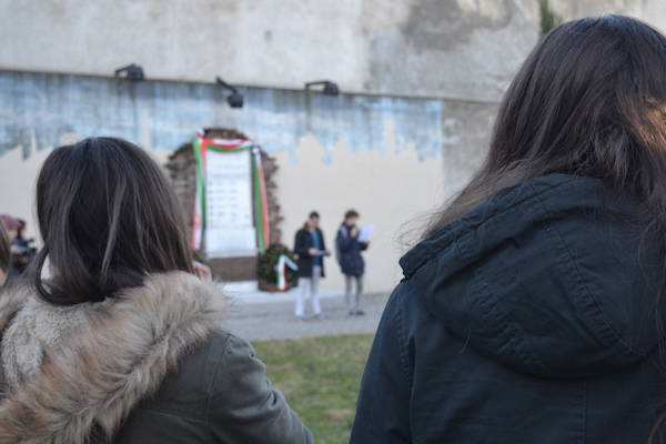 Studenti in marcia a Busto Arsizio (inserita in galleria)