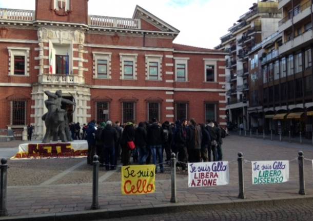 Telos, manifestazione davanti al tribunale (inserita in galleria)