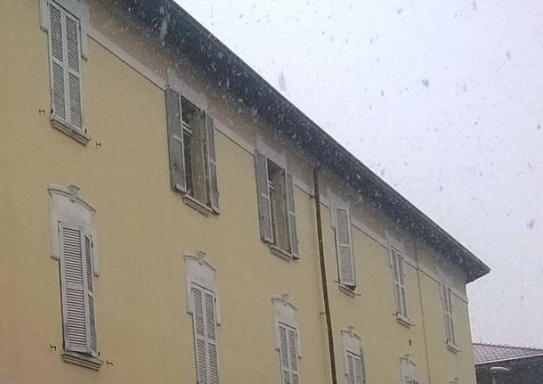 incendio busto arsizio via pontida