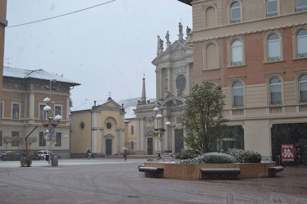 La nevicata su Busto Arsizio (inserita in galleria)