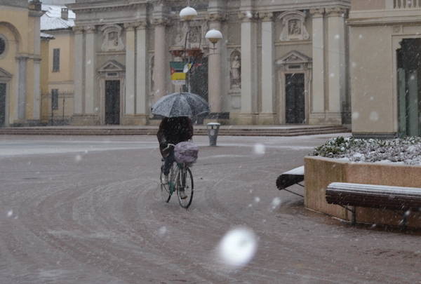 La nevicata su Busto Arsizio (inserita in galleria)