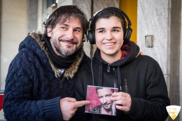 Nesli incontra i fan alla Casa del Disco  (inserita in galleria)