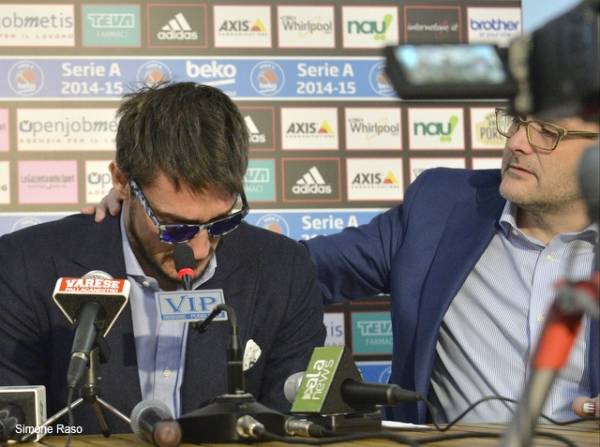 Openjobmetis - La staffetta tra Pozzecco e Caja (inserita in galleria)