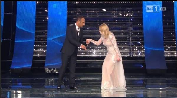 Sanremo 2015, il fotoracconto della prima serata (inserita in galleria)