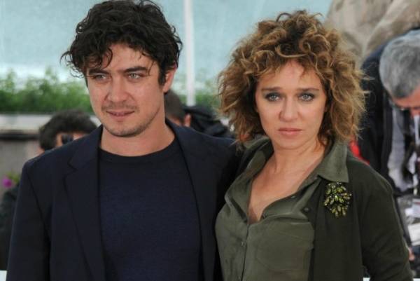 Scamarcio e Golino sposi (inserita in galleria)
