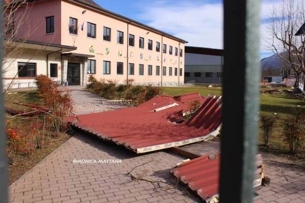 Vento forte a Laveno (inserita in galleria)