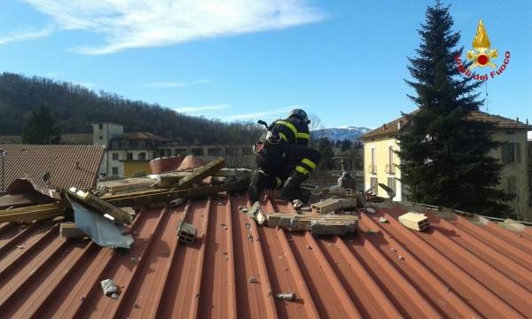 Vigili del fuoco in azione nel nord della provincia (inserita in galleria)