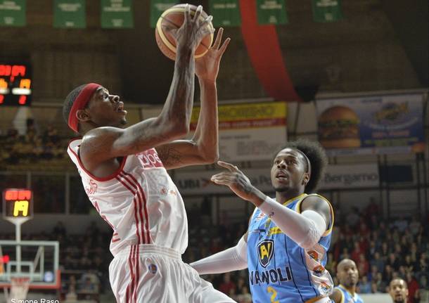 basket immagini di varese - cremona 86-82