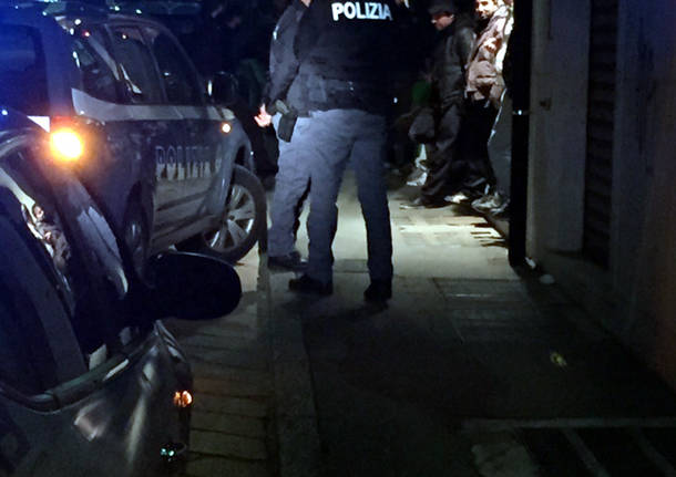 blitz polizia castellanza