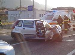 incidente stradale camion rifiuti fiat punto cuveglio