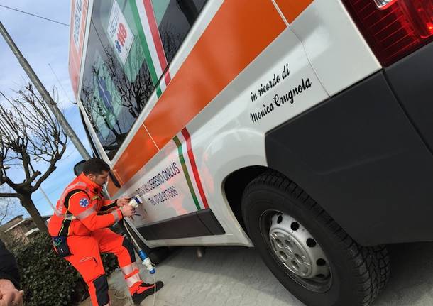 Nuova ambulanza a Induno Olona